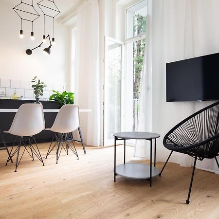 Turnkey I Balcony Studio Apartment Prague Ngoại thất bức ảnh